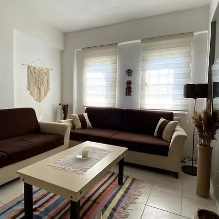 Myndos Sunset Villa, Pool & Garden, Walk To וילה