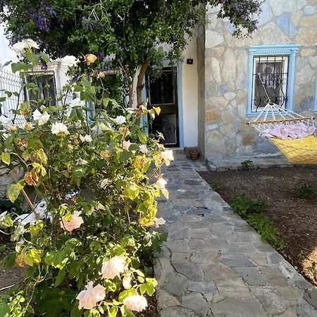 Myndos Sunset Villa, Pool & Garden, Walk To * Bodrum