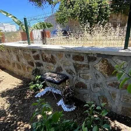 וילה Myndos Sunset Villa, Pool & Garden, Walk To *